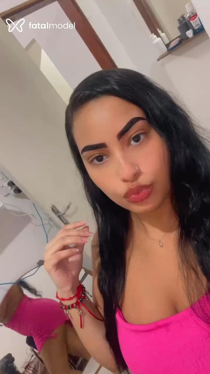 Acompanhante mulher morena (o) de olhos pretos - Kelly Ferrari