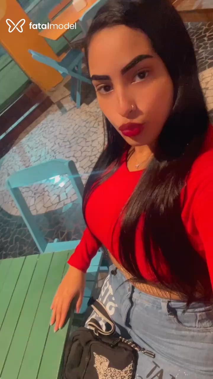 Acompanhante mulher morena (o) de olhos pretos - Kelly Ferrari