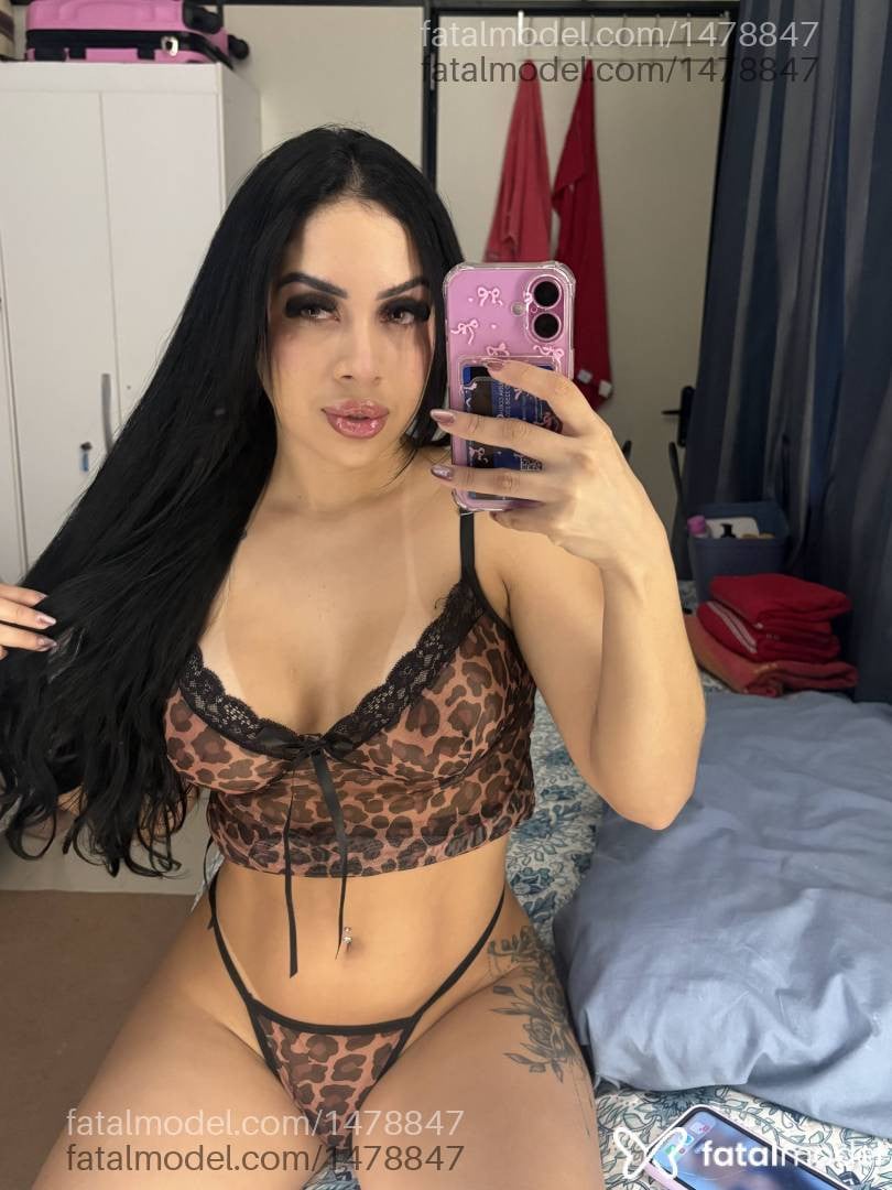 Acompanhante mulher morena (o) de olhos castanhos - sabrina