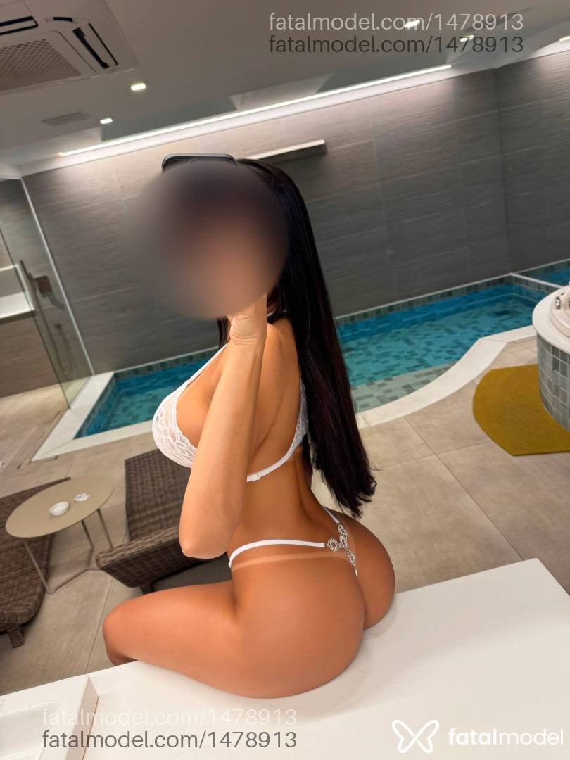 Acompanhante mulher com cabelo castanho de olhos castanhos - Isa Lima Acompanhante mulher com cabelo castanho de olhos castanhos - Isa Lima