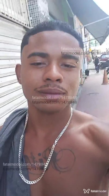 Acompanhante homem morena (o) de olhos pretos em Vitória Acompanhante homem morena (o) de olhos pretos em Vitória - Hugo Ramos