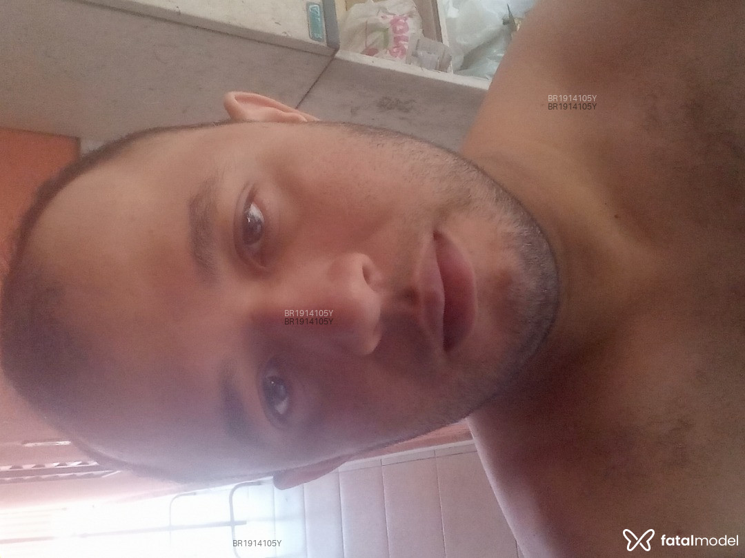 Acompanhante homem morena (o) de olhos castanhos em Virtual Acompanhante homem morena (o) de olhos castanhos em Virtual - Giuliano
