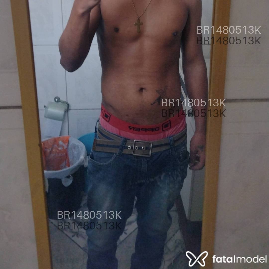Acompanhante homem morena (o) de olhos pretos em Gravataí - Diogo