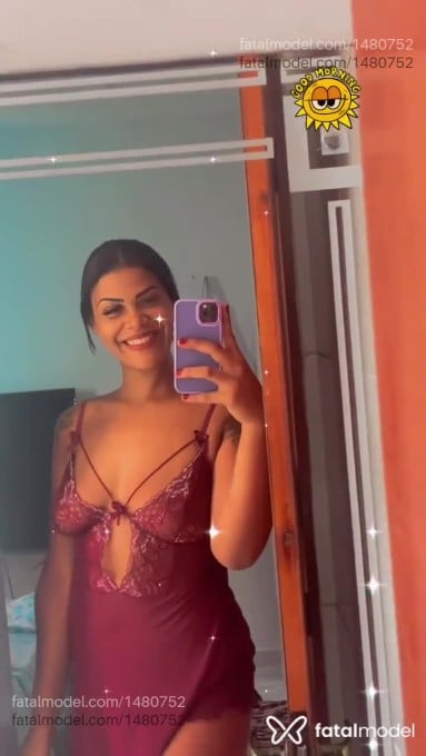 Acompanhante mulher morena (o) de olhos pretos em Virtual Acompanhante mulher morena (o) de olhos pretos em Virtual - Lua morena