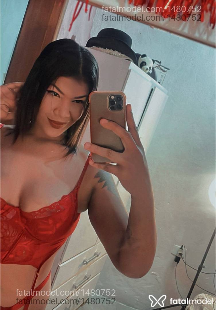 Acompanhante mulher morena (o) de olhos pretos em Virtual Acompanhante mulher morena (o) de olhos pretos em Virtual - Lua morena