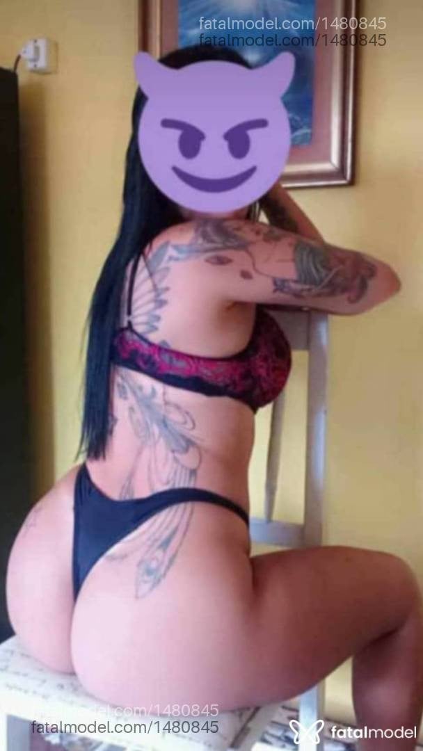 Acompanhante mulher morena (o) de olhos castanhos - Manuella