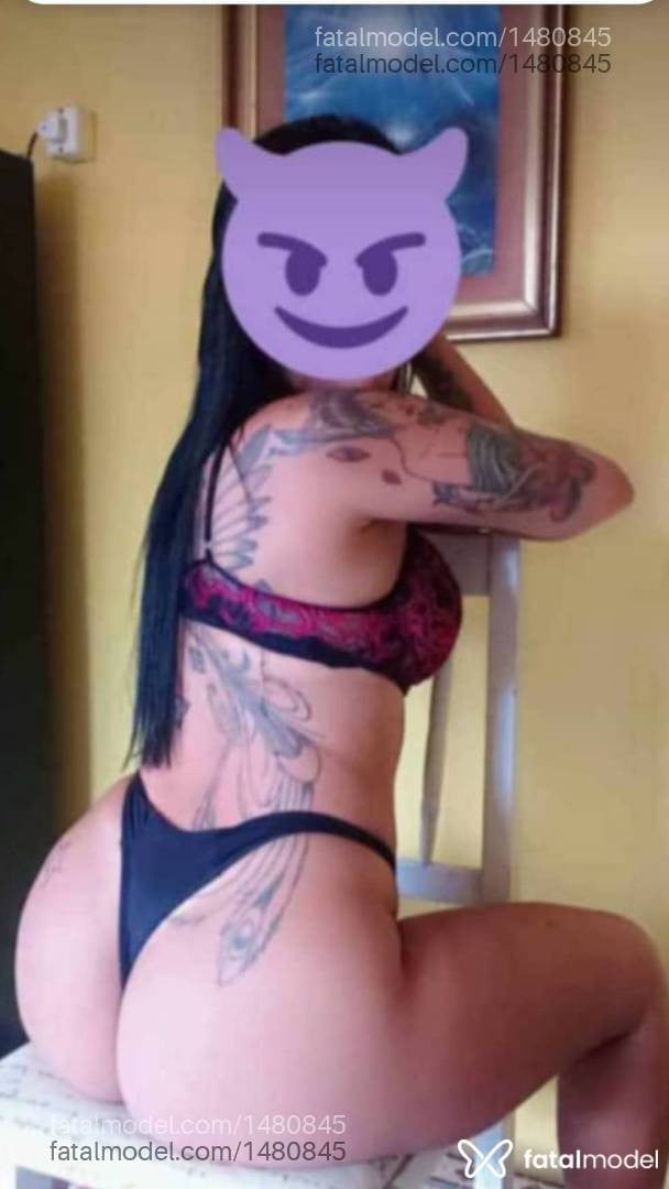 Acompanhante mulher morena (o) de olhos castanhos - Manuella