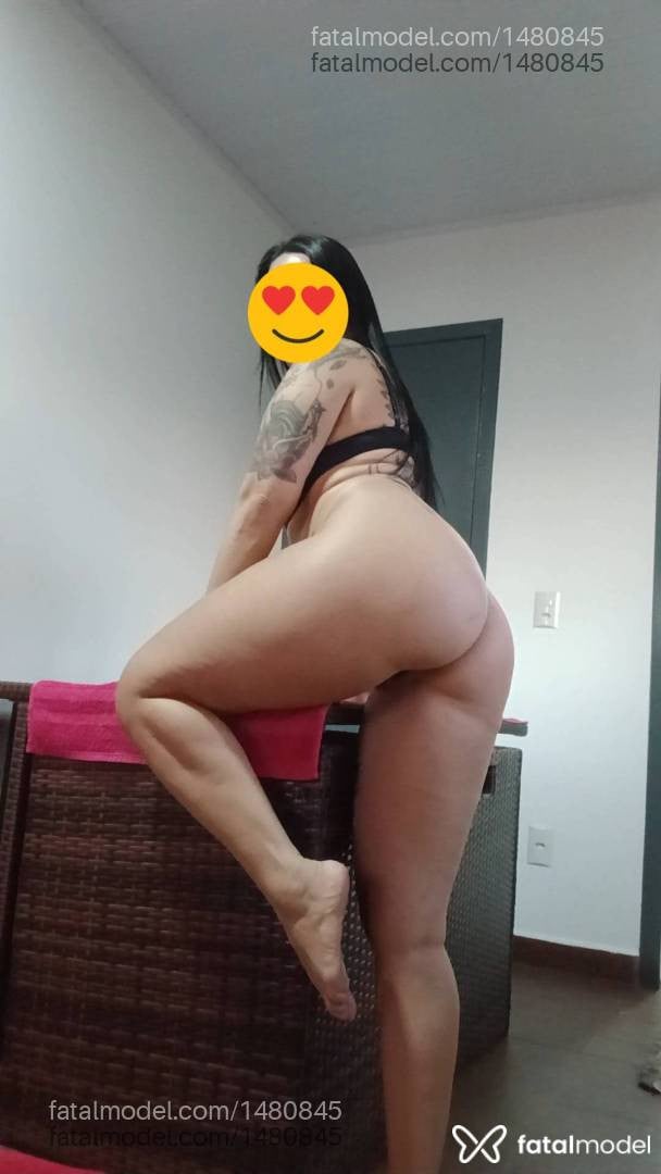 Acompanhante mulher morena (o) de olhos castanhos - Manuella