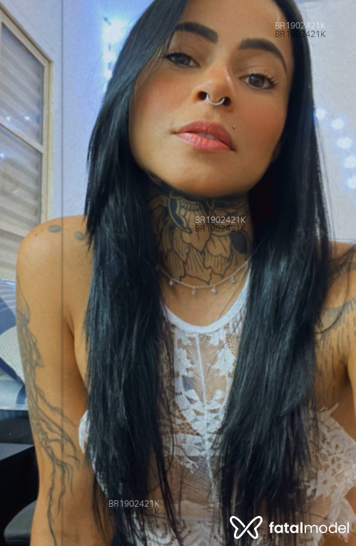 Acompanhante mulher morena (o) de olhos castanhos em Virtual - Leprincee