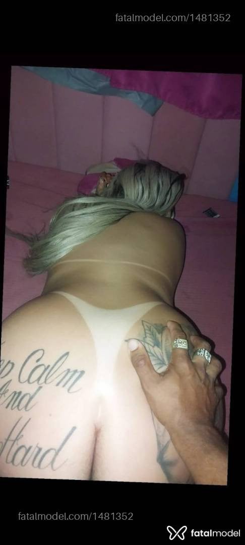 Acompanhante mulher loira (o) de olhos castanhos em Ubatuba - Cristal