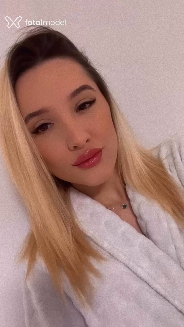 Acompanhante mulher loira (o) de olhos castanhos em Marechal Cândido Rondon Acompanhante mulher loira (o) de olhos castanhos em Marechal Cândido Rondon - Vanessa