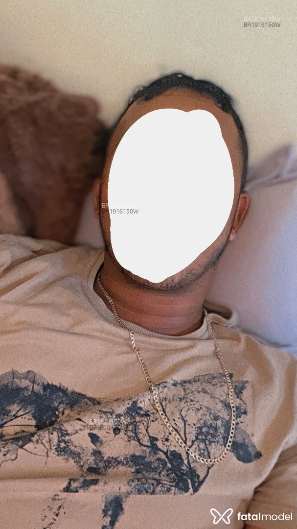 Acompanhante homem morena (o) de olhos castanhos - FELIPE