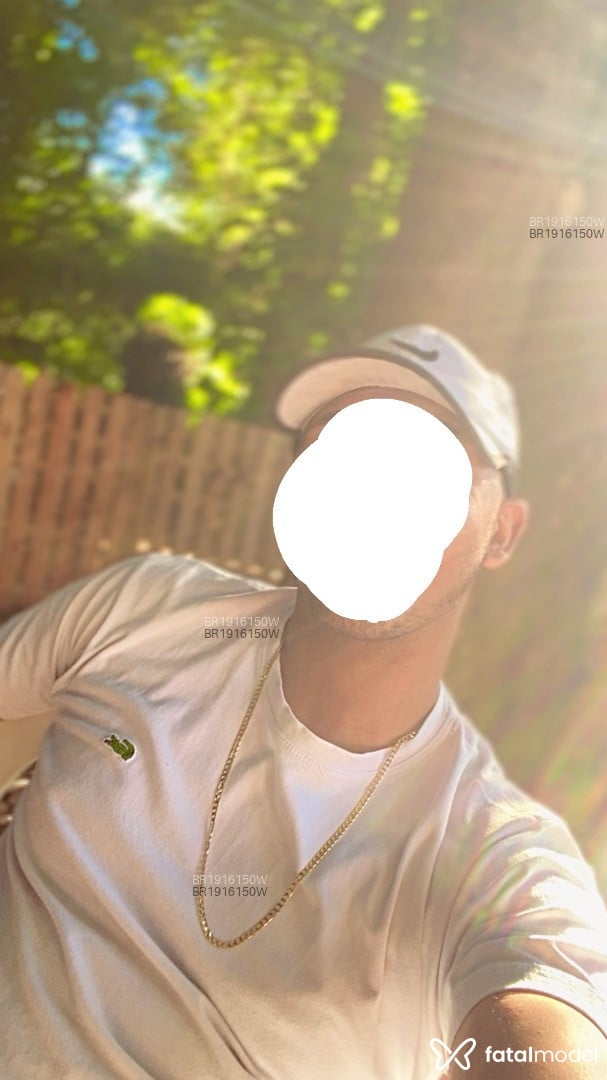 Acompanhante homem morena (o) de olhos castanhos - FELIPE
