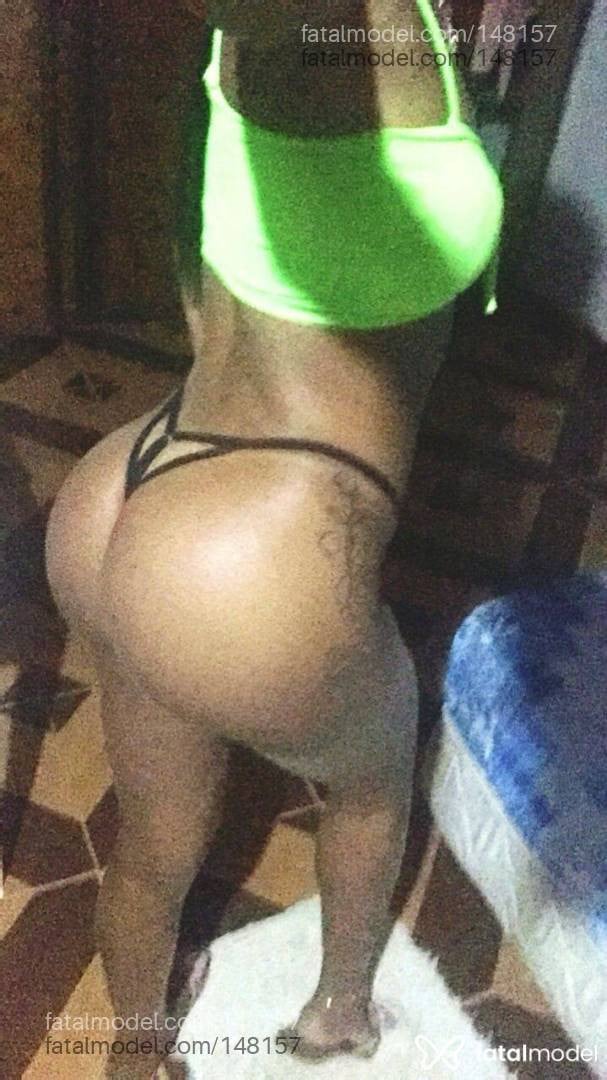 Acompanhante mulher morena (o) de olhos pretos - Petyta Morena