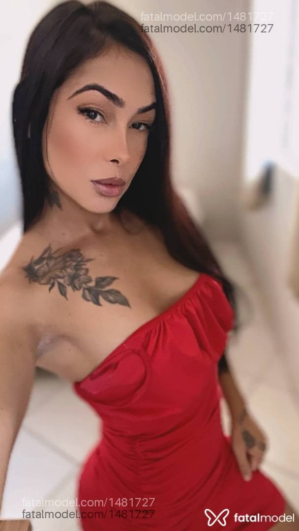 Acompanhante mulher trans morena (o) de olhos castanhos em Guanambi - Máxine