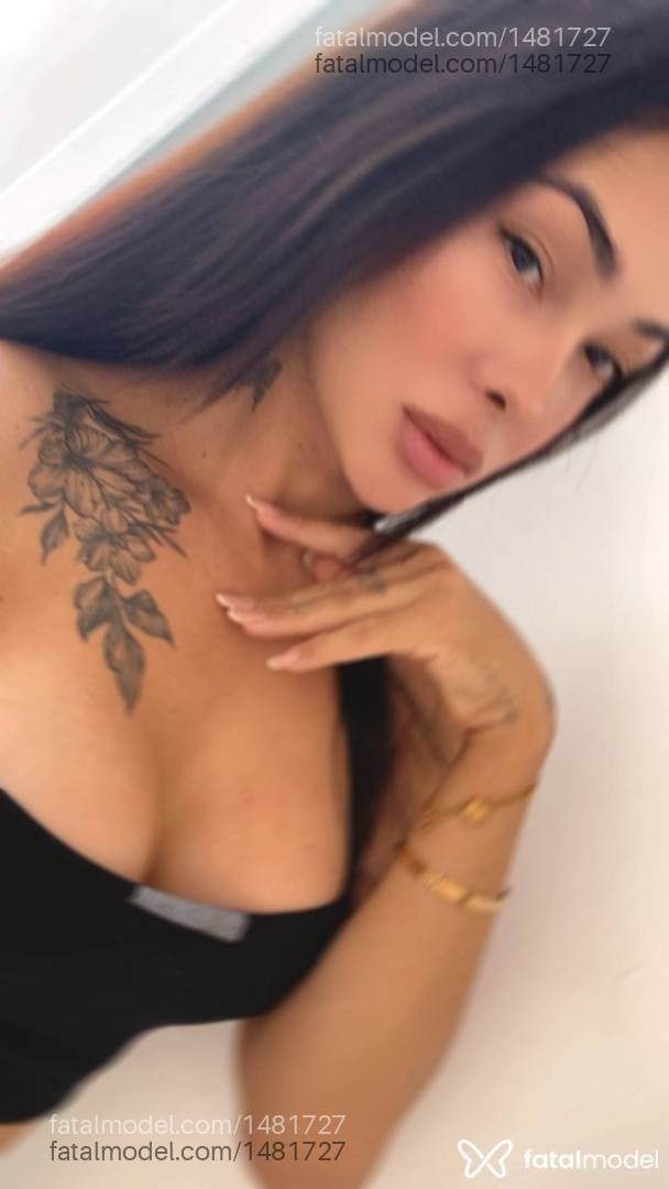 Acompanhante mulher trans morena (o) de olhos castanhos em Guanambi - Máxine