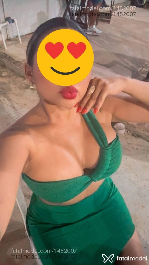 Acompanhante mulher loira (o) de olhos pretos - Jacqueline