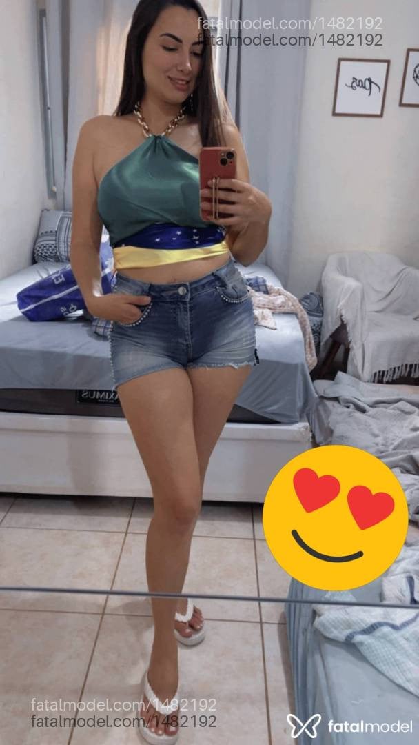 Acompanhante mulher com cabelo castanho de olhos pretos - Naty Medeiros Acompanhante mulher com cabelo castanho de olhos pretos - Naty Medeiros