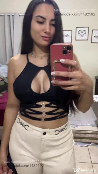 Acompanhante mulher com cabelo castanho de olhos pretos - Naty Medeiros Acompanhante mulher com cabelo castanho de olhos pretos - Naty Medeiros