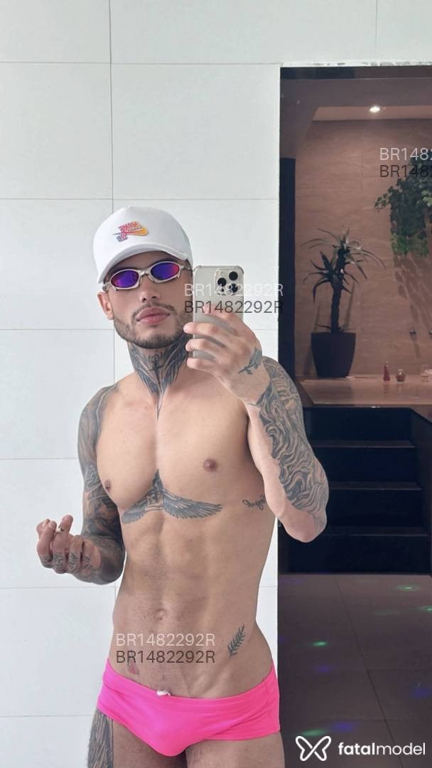 Acompanhante homem morena (o) de olhos castanhos em São Paulo - Alexx Machado