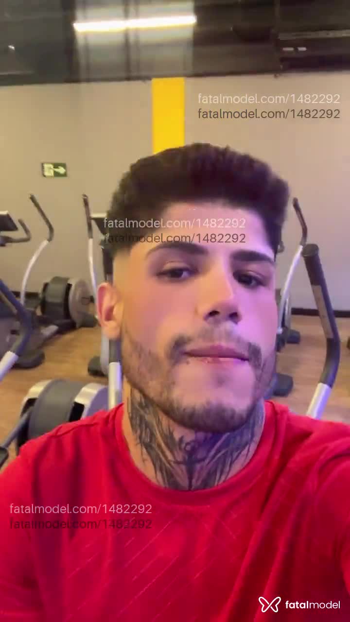 Acompanhante homem morena (o) de olhos castanhos em São Paulo - Alexx Machado