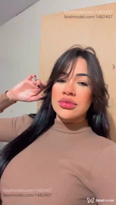 Acompanhante mulher morena (o) de olhos castanhos em Silvânia - Alice Ribeiro