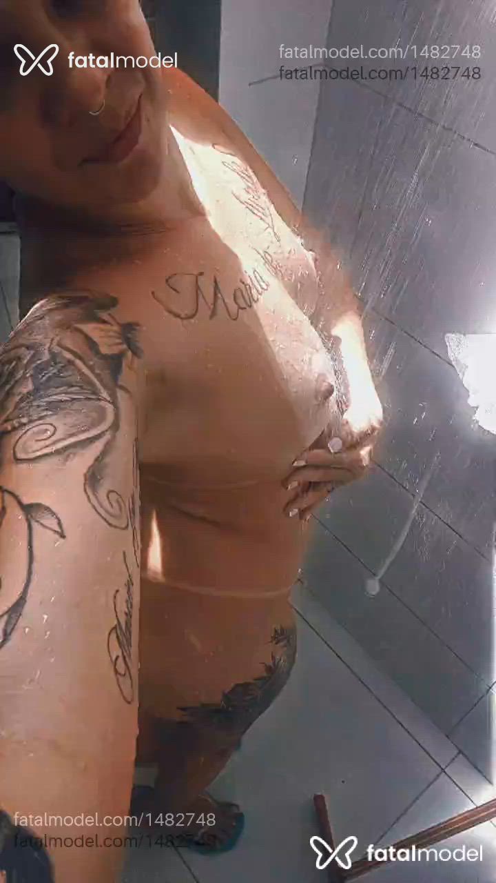 Acompanhante mulher morena (o) de olhos castanhos - Talia thata