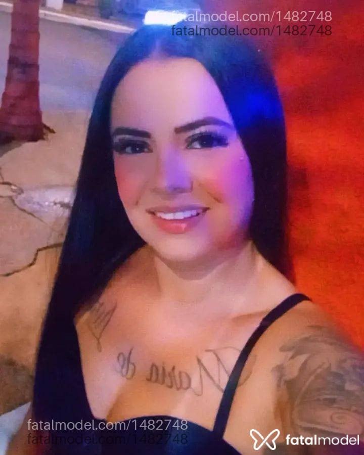 Acompanhante mulher morena (o) de olhos castanhos - Talia thata