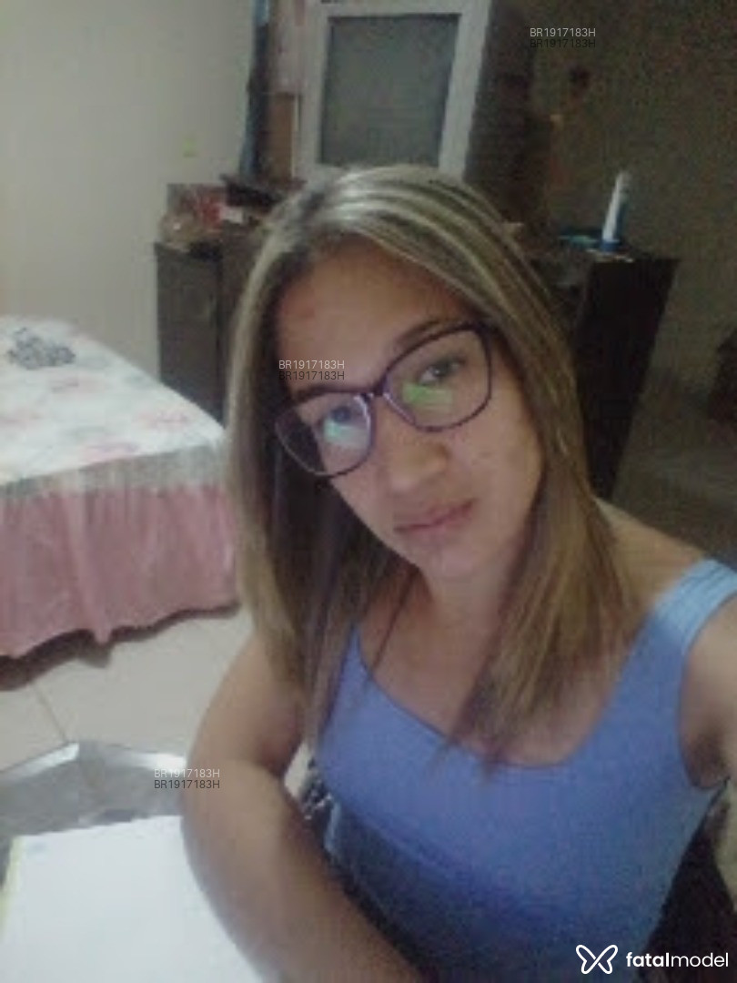 Acompanhante mulher loira (o) de olhos castanhos em Virtual Acompanhante mulher loira (o) de olhos castanhos em Virtual - Gabrielle Siqueira