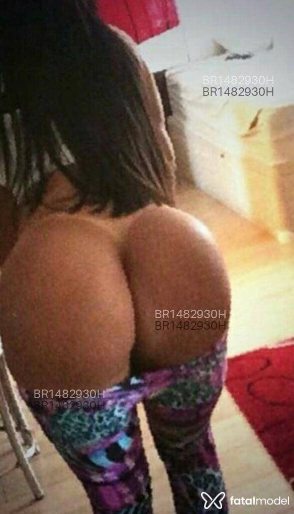 Acompanhante mulher com cabelo castanho de olhos castanhos em Araguaína Acompanhante mulher com cabelo castanho de olhos castanhos em Araguaína - Luísa