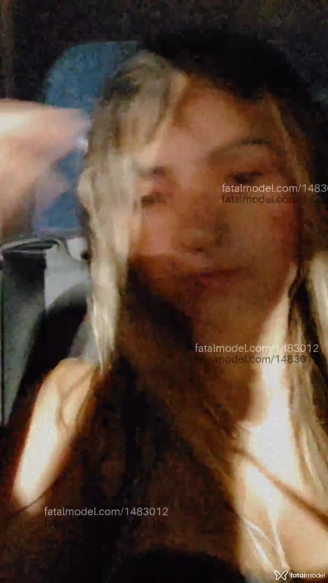 Acompanhante mulher loira (o) de olhos castanhos em São Paulo Acompanhante mulher loira (o) de olhos castanhos em São Paulo - Gabriela Louise