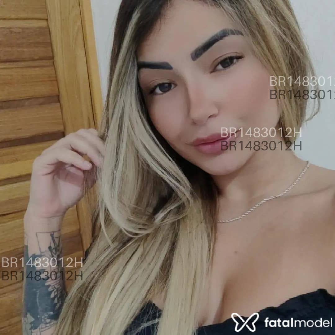 Acompanhante mulher loira (o) de olhos castanhos em São Paulo Acompanhante mulher loira (o) de olhos castanhos em São Paulo - Gabriela Louise