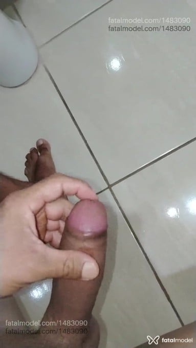 Acompanhante homem com cabelo castanho de olhos castanhos em Divinópolis - Fabrício Amaral