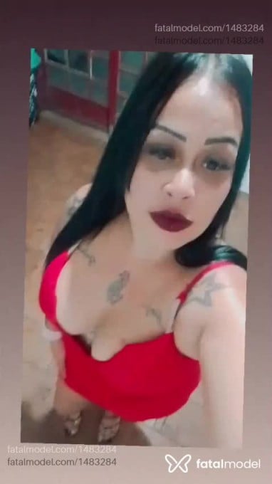 Acompanhante mulher com cabelo castanho de olhos castanhos em Uberaba Acompanhante mulher com cabelo castanho de olhos castanhos em Uberaba - Baronesa