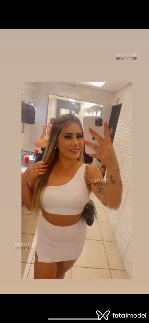 Acompanhante mulher loira (o) de olhos castanhos em Pinhais Acompanhante mulher loira (o) de olhos castanhos em Pinhais - Grazi santos