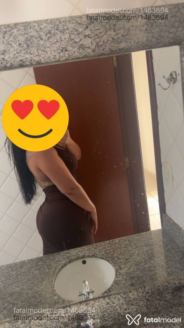 Acompanhante mulher morena (o) de olhos mel - Manuela