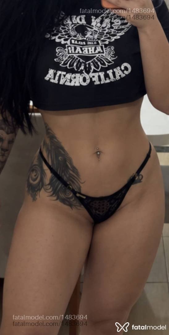 Acompanhante mulher morena (o) de olhos mel - Manuela