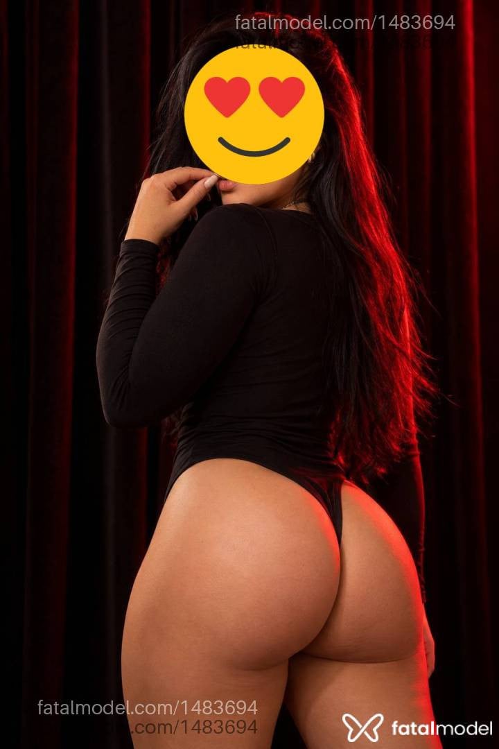 Acompanhante mulher morena (o) de olhos mel - Manuela