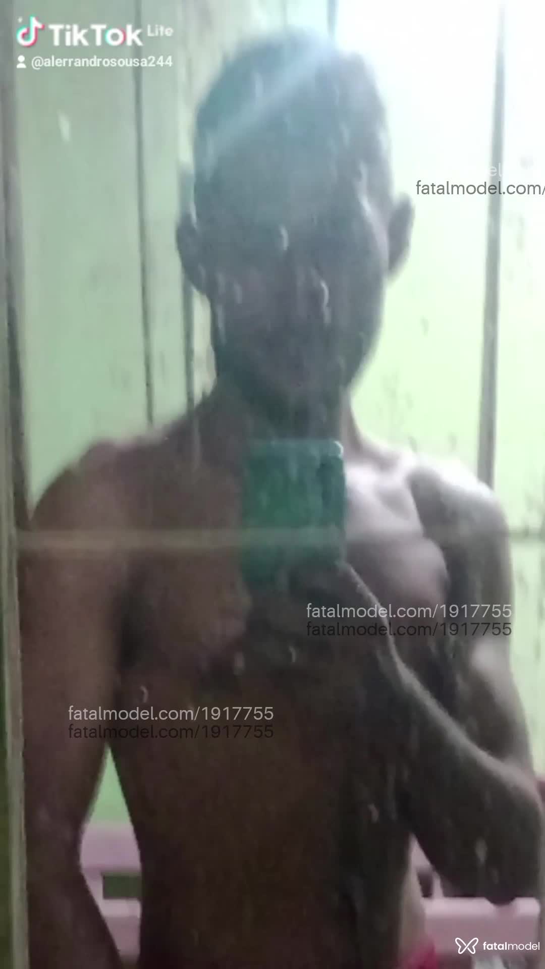 Acompanhante homem morena (o) de olhos castanhos - Leandro Acompanhante homem morena (o) de olhos castanhos - Leandro