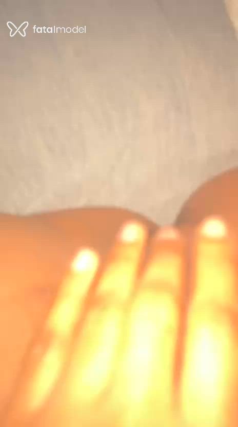 Acompanhante mulher com cabelo castanho de olhos castanhos - Bella