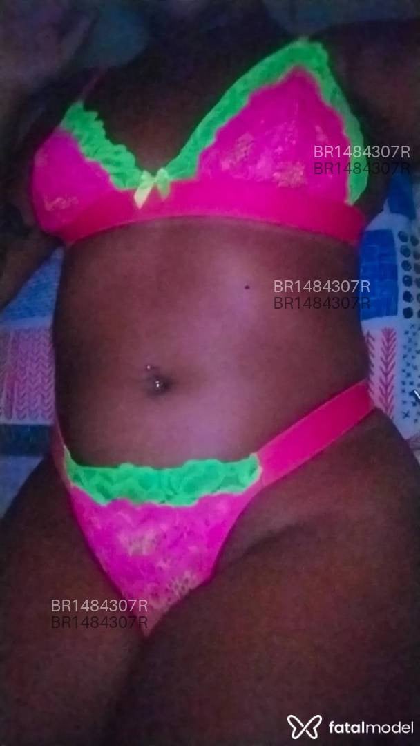 Acompanhante mulher com cabelo castanho de olhos castanhos em Andradina - Yasmin