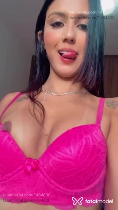 Acompanhante mulher com cabelo castanho de olhos mel em Goiânia - Cintia
