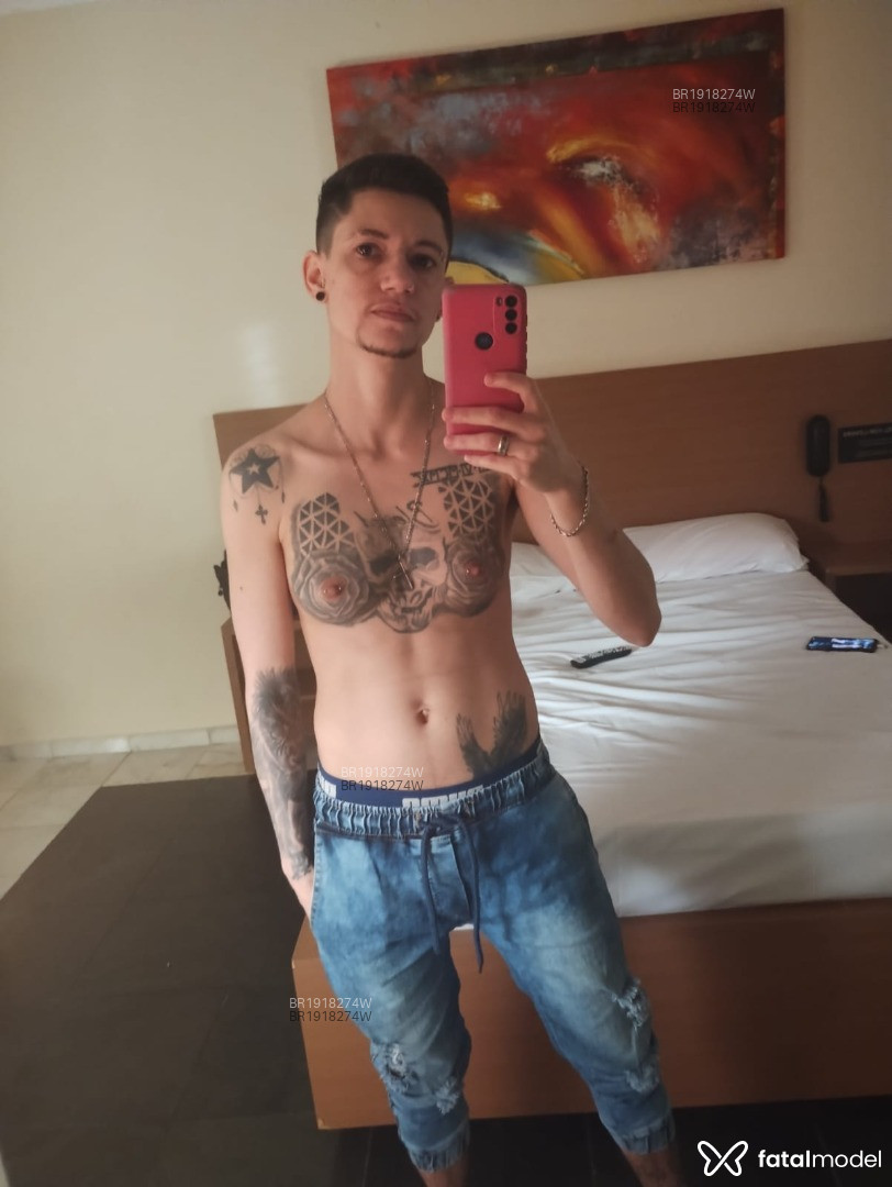Acompanhante homem trans morena (o) de olhos castanhos em Virtual - ANUNCIANTE