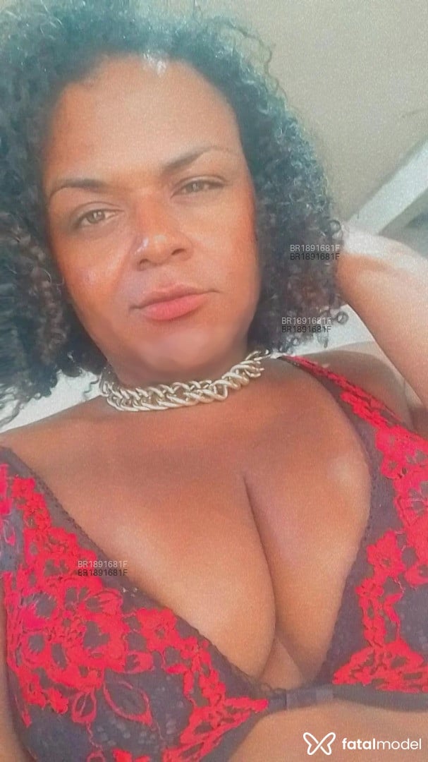 Acompanhante mulher trans morena (o) de olhos castanhos em Rio de Janeiro - Yasmin dourado