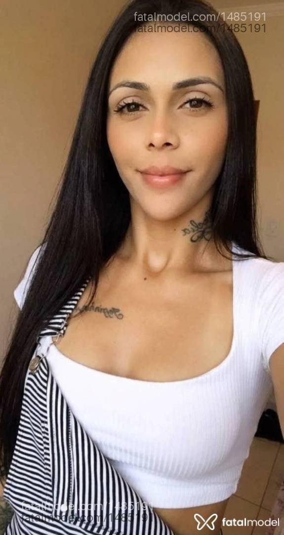 Acompanhante mulher com cabelo castanho de olhos castanhos - Rebecca