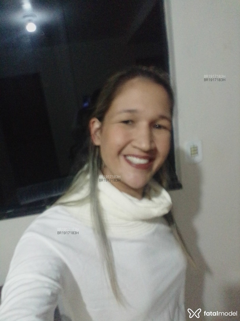 Acompanhante mulher loira (o) de olhos castanhos em Virtual Acompanhante mulher loira (o) de olhos castanhos em Virtual - Gabrielle Siqueira