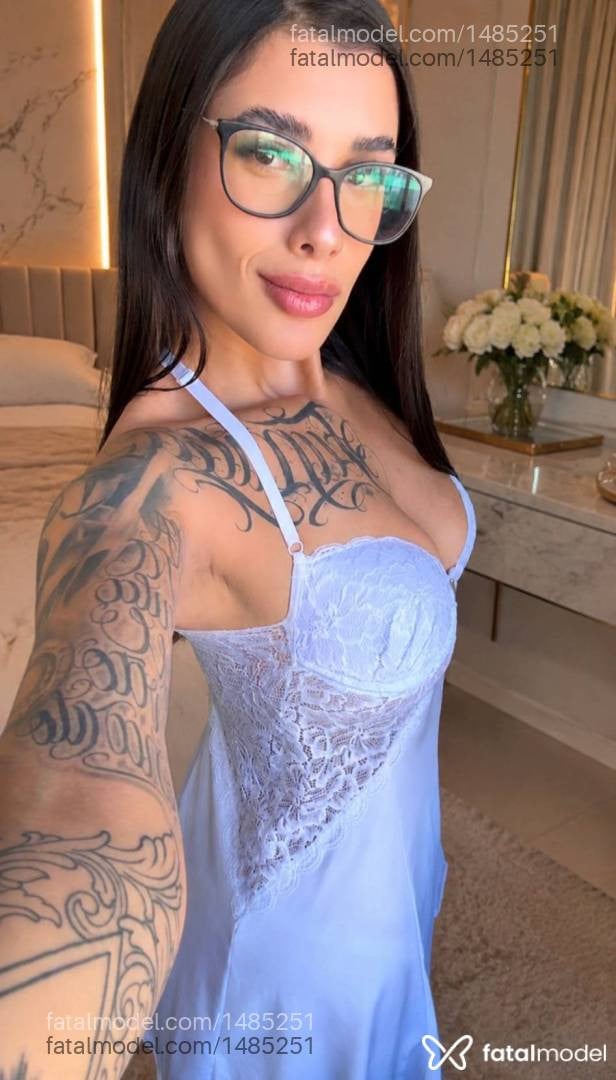 Acompanhante mulher com cabelo castanho de olhos castanhos em Rio do Sul - Jade Ventura
