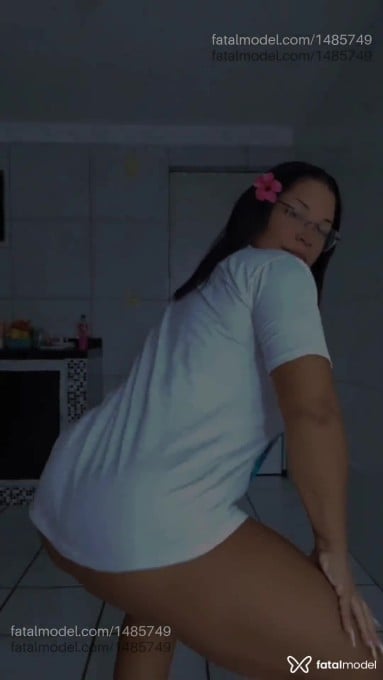 Acompanhante mulher morena (o) de olhos pretos em Virtual - Pandora Silva