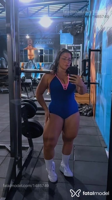 Acompanhante mulher morena (o) de olhos pretos em Virtual - Pandora Silva