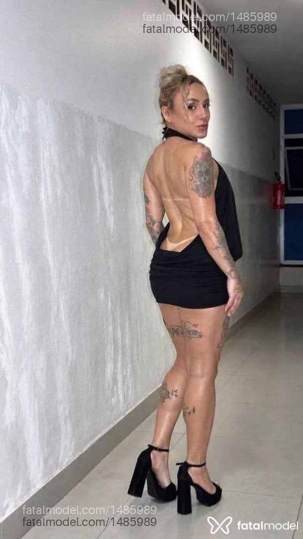 Acompanhante mulher loira (o) de olhos mel - Ana Lara